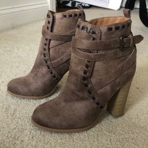 EUC Qupid Booties Size 6.5